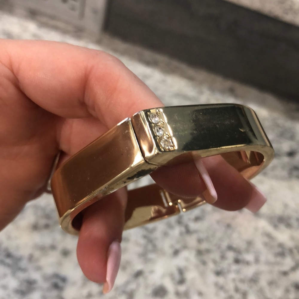 Women’s bracelet